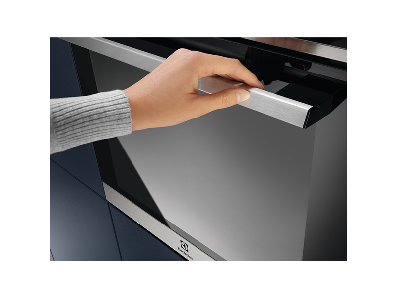 Духова шафа Electrolux (EOC8P39WX) EOC8P39WX фото