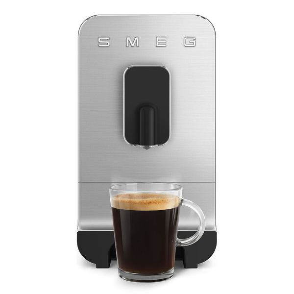 Smeg BCC01BLMEU - серія COLLEZIONE - Автоматична кавомашина, колір чорний матовий bcc01blmeu фото