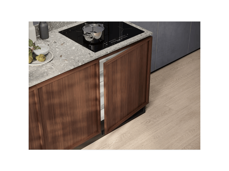 Холодильник встроенный Electrolux (LSB2AE82S) LSB2AE82S фото