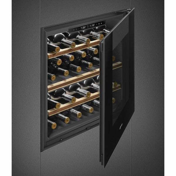 Smeg CVI129B3 - серія LINEA - Вбудована шафа для зберігання вина, 29 пляшок, 60 см, петлі змінні CVI129B3 фото