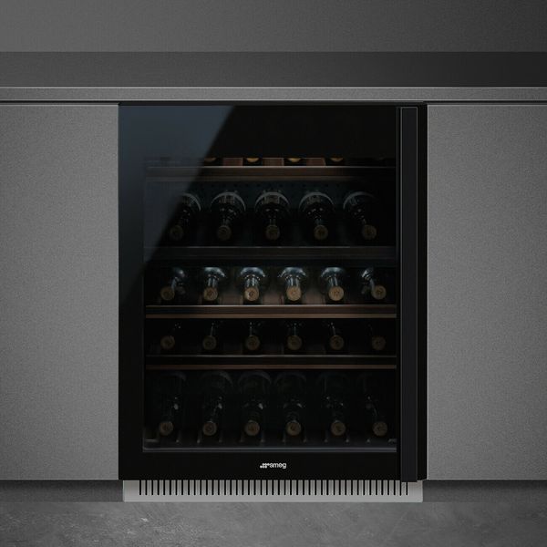 Smeg CVI638LN3 - серія DOLCE STIL NOVO - Вбудована шафа для зберігання вина, 38 пляшок, 82 см, під стільницю, петлі ліворуч CVI638LN3 фото